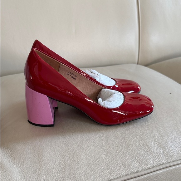 Chic Red and Pink Block Heel Pumps - Picture 4 of 6